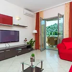 Silvana By Interhome Casa vacanze
