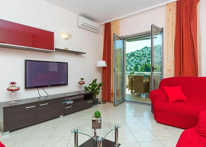 Silvana By Interhome Сasa de vacaciones