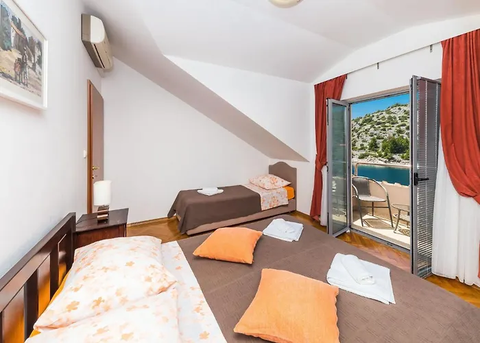 Silvana By Interhome Ražanj